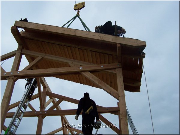 6-Pose_des_caissons_toiture_isols_laine_de_bois_2160.JPG