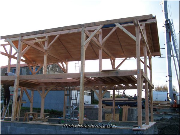 6-Pose_des_caissons_toiture_isols_laine_de_bois_2179.JPG