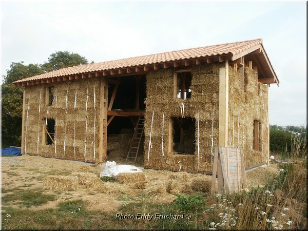 2-3_Vue_facade_paille_01.JPG